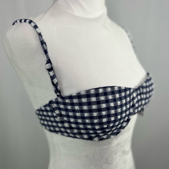 NEW / J.Crew bikini Top / B001 - Picture 3 of 5